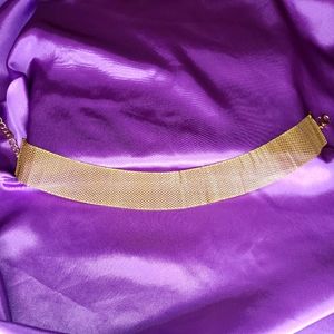 Gold choker necklace